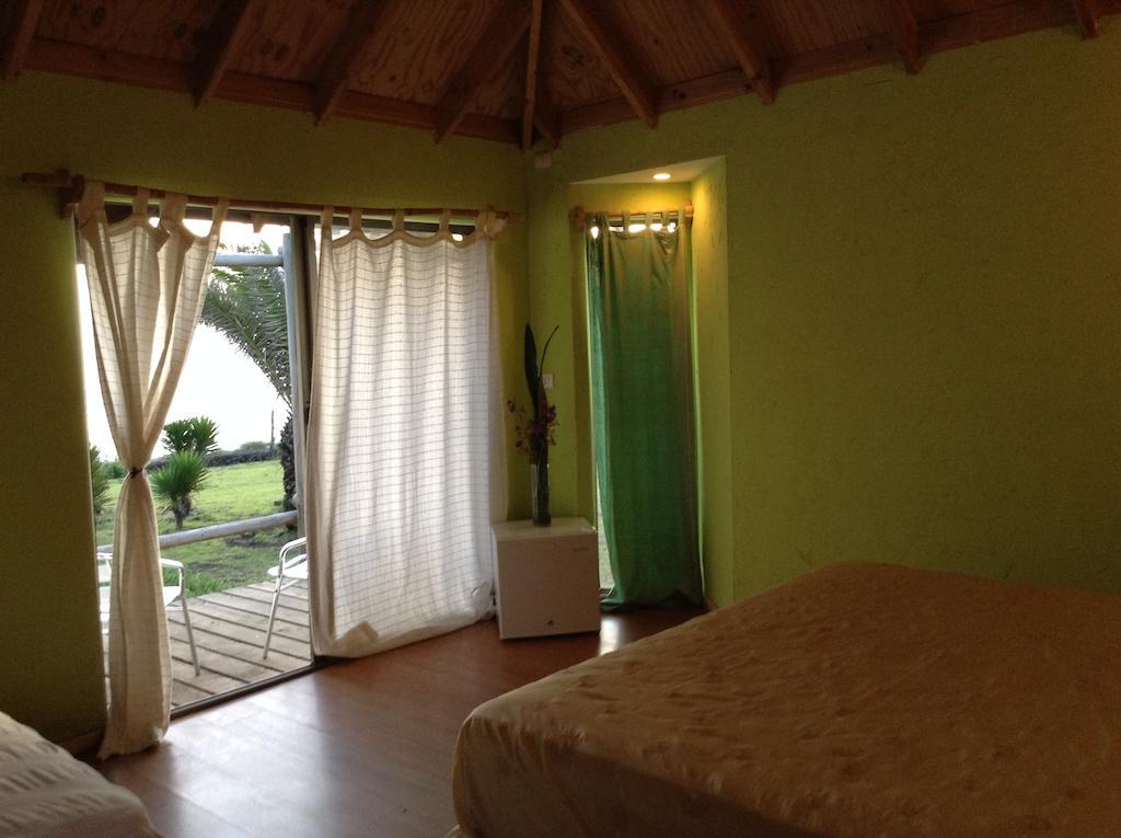 Mahia Hotel & Resto Hanga Roa Zimmer foto
